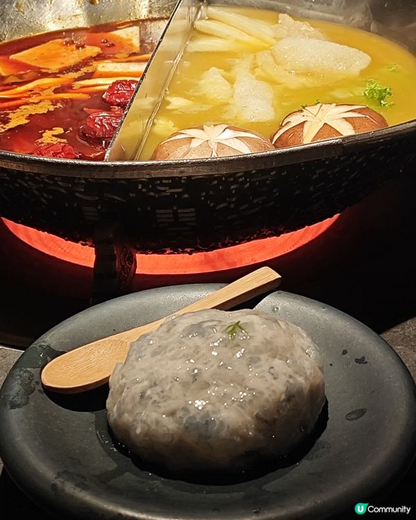 天氣凍最啱去打邊爐💗湊湊火鍋最近推出咗多款聖誕節限定新品🎄有...