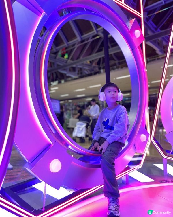 太古城中心嘅「Streets of Christmas Joy」