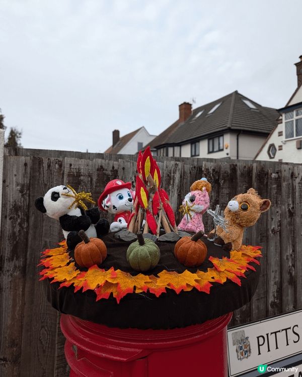 儘管現在還只是11月，英國早已為迎接聖誕摩掌擦掌了，街頭已換...