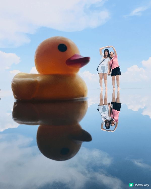 去咗馬來西亞嘅天空之鏡影相，企喺上面真係好似企咗喺塊鏡上面咁...