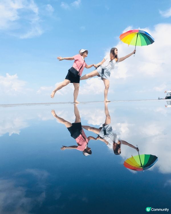 去咗馬來西亞嘅天空之鏡影相，企喺上面真係好似企咗喺塊鏡上面咁...