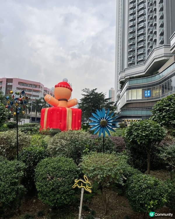 #冬日打卡 南昌站的V·Walk商場已布置了聖誕裝置，最引人...