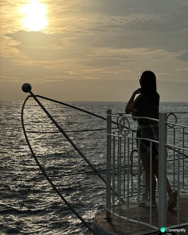 來到沖繩看日落，雖然是同一個太陽，但是另有一番風味。