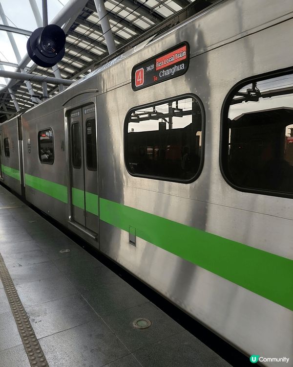 台灣高雄是個自由行的好地方，因為交通便利，台鐵、捷運、輕軌，...