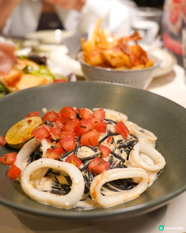 葵芳新店打卡 🌿  環境舒服，食物選擇多！