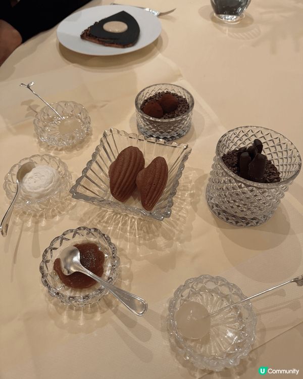 港島shangri-la Petru 米芝蓮1🌟