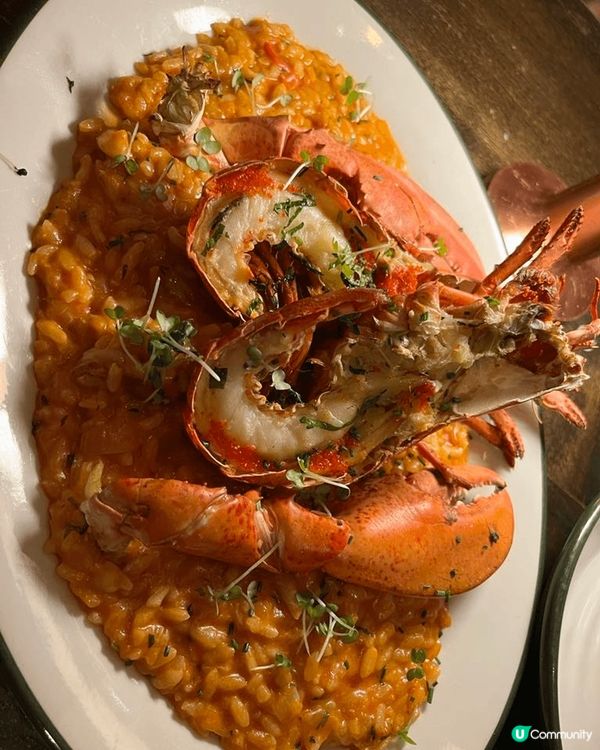 Frites Belgium on Tap餐廳環境很好，暗暗...