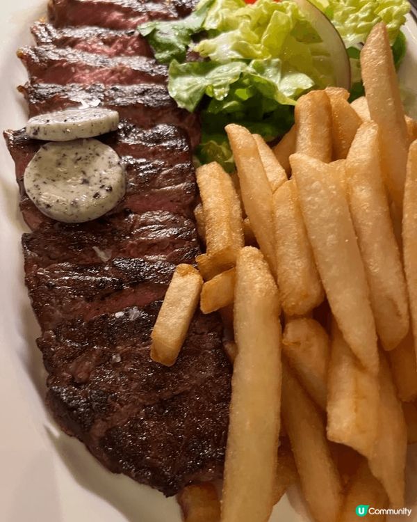 Frites Belgium on Tap餐廳環境很好，暗暗...