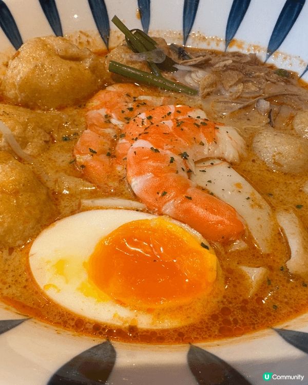 圖一係喇沙雞米，超級香濃。圖二係蜜瓜吉士疏乎厘，入口超鬆軟。...