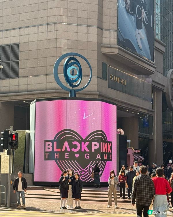 時代廣場變粉紅！💖浪漫打卡📸