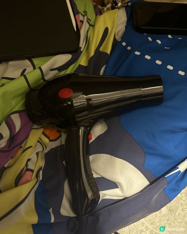 呢個風筒好多年前買 特登去賣護髮產品的店買 話有負離子 用左...