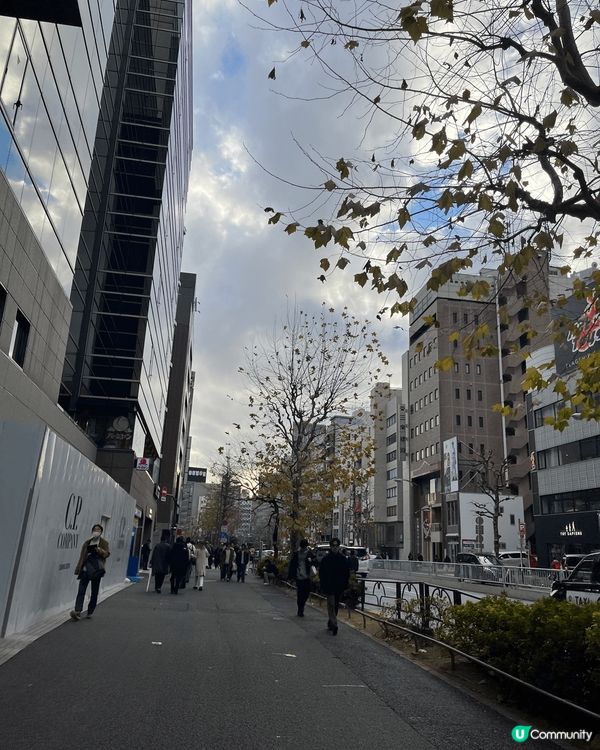 東京有好多靚嘅打卡地方，特別係富士山，有好多唔同嘅水果同埋美...