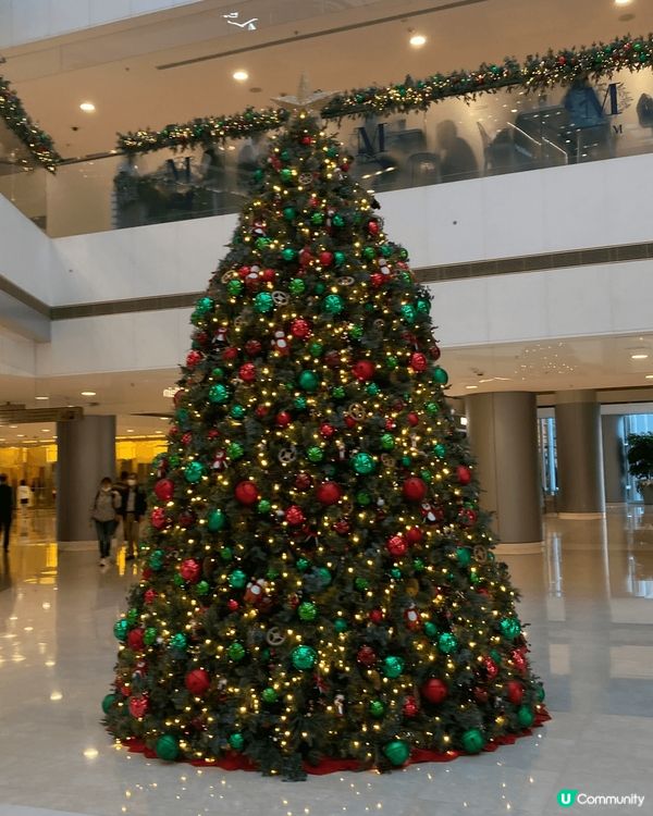 IFC 國際金融中心 中庭有聖誕老人辦公室啊！仲可以見到聖誕...