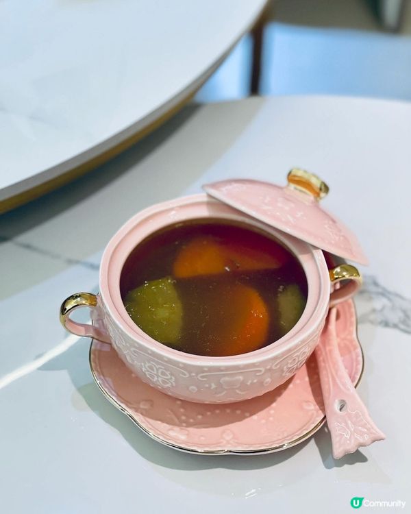 終於成功同雙下巴講88😍