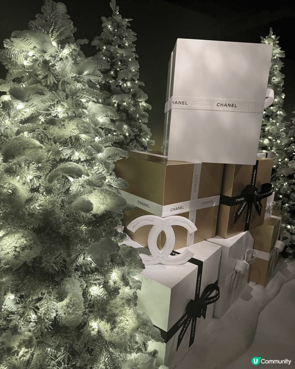 Chanel銅鑼灣聖誕裝飾好有冬日聖誕氣氛，打卡一流，仲可以...