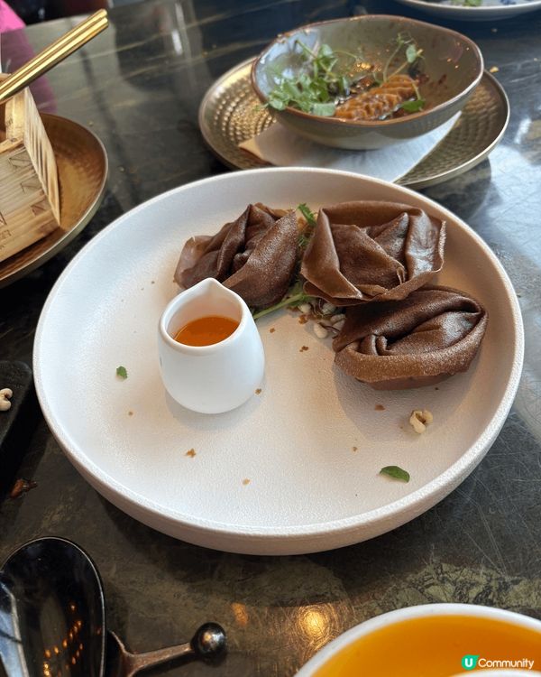 成條team去咗尖沙咀六公館食lunch farewell阿...