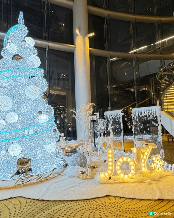 今年好多地方嘅商場酒店都各出奇謀咁佈置聖誕節，第一張係喺將軍...