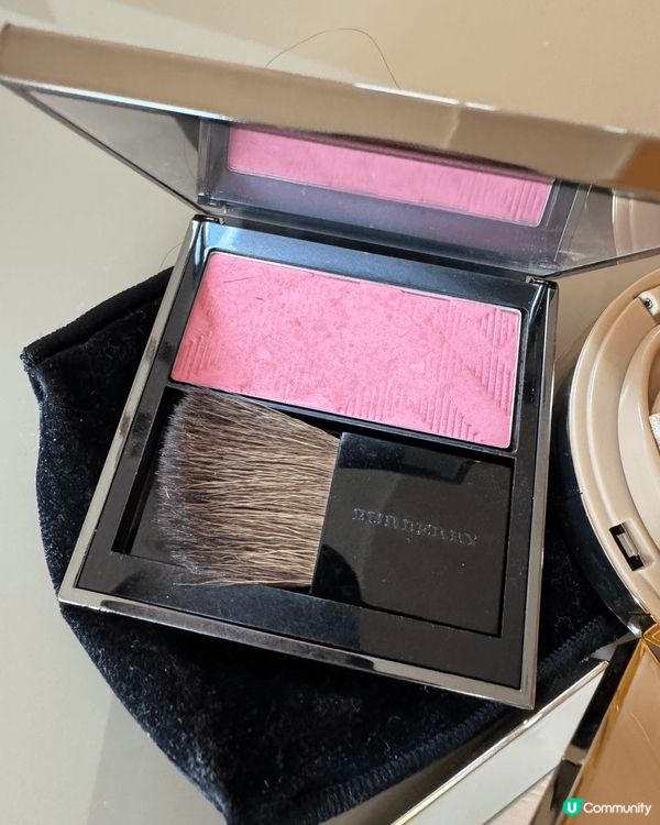 Burberry不單止衣服靚，彩妝產品亦非常好用