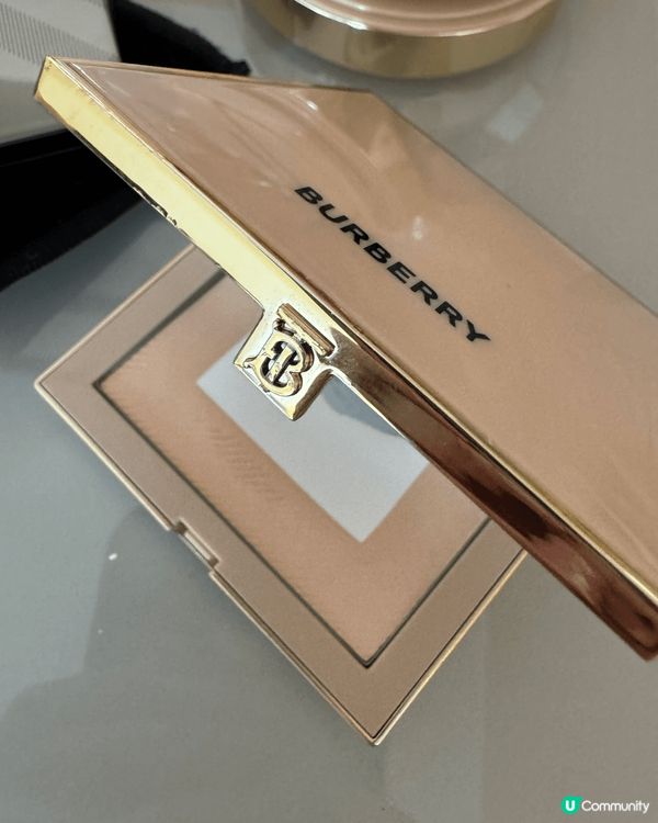 Burberry不單止衣服靚，彩妝產品亦非常好用