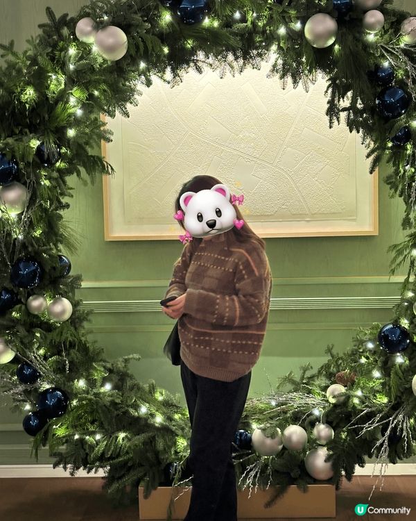 今日喺尖沙嘴見到好多聖誕裝飾，12月頭已經超有氣氛！去左四季...