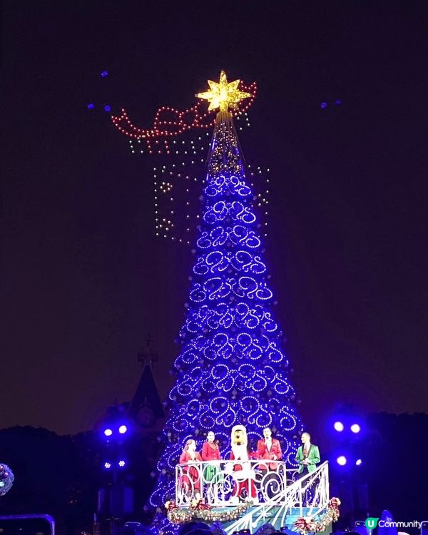 迪士尼樂園夢想成真聖誕樹亮燈🎄
