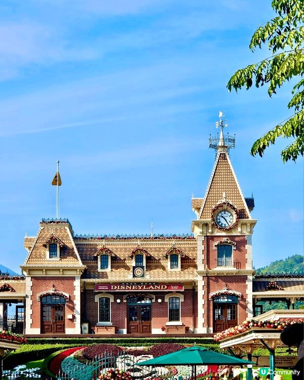 趁迪士尼仲做緊冬日購物節❄️而有迪士尼銀卡嘅我緊係約埋朋友一...