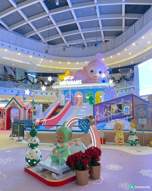 將軍澳MCP嘅天線得得B打卡位！有個大型飄雪滑梯裝置，假日好...