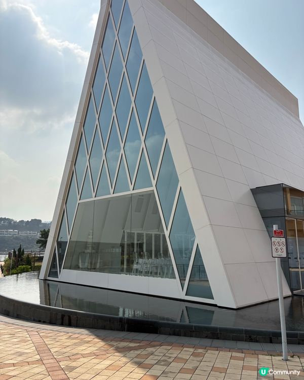 ## 愉景灣打卡熱點 📸  
## 海濱教堂影靚相 ⛪️