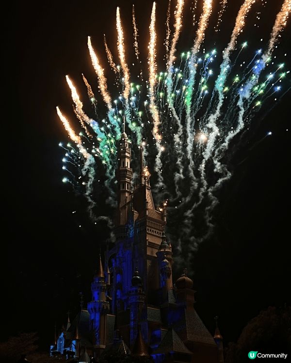 想喺香港感受聖誕氣氛一定要去迪士尼，超多經典傳統活動包括夢想...