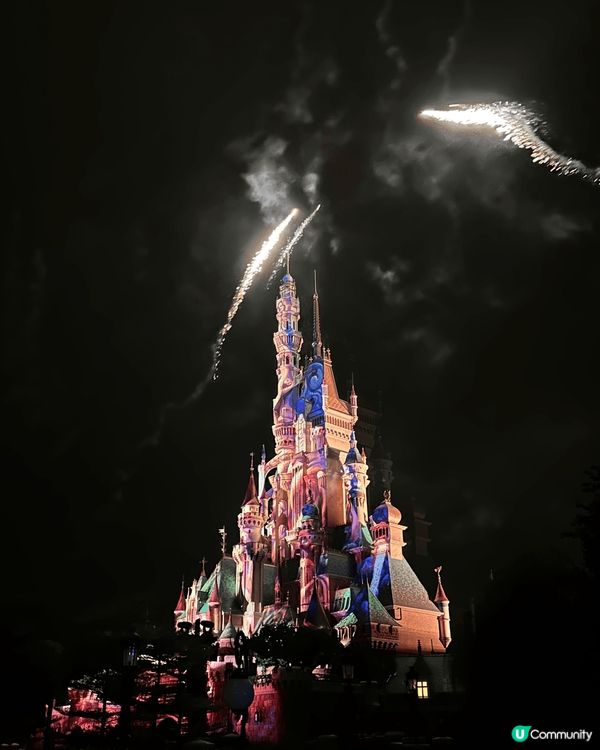 想喺香港感受聖誕氣氛一定要去迪士尼，超多經典傳統活動包括夢想...