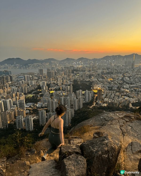 最愛穿著輕便瑜伽服裝去裝行山～舒適得嚟輕便，行都行得快啲喇🥳...