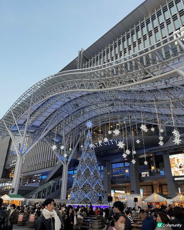 福岡阪急百貨門口已經有聖誕裝飾啦～！超有氣氛仲有聖誕市集😻#...