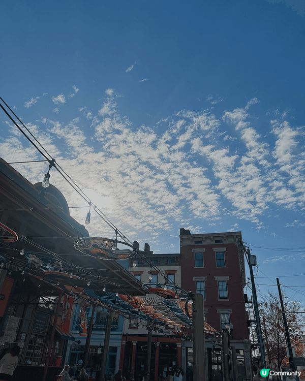 去咗美國小鎮周圍行周圍拍照📷同打卡，天氣有啲冷但好好太陽🌞，...