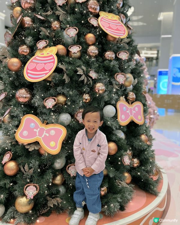 就黎聖誕節🎄當然要感受下聖誕氣氛，我就去左東港城度打卡啦，以...