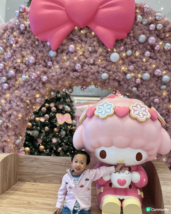 就黎聖誕節🎄當然要感受下聖誕氣氛，我就去左東港城度打卡啦，以...