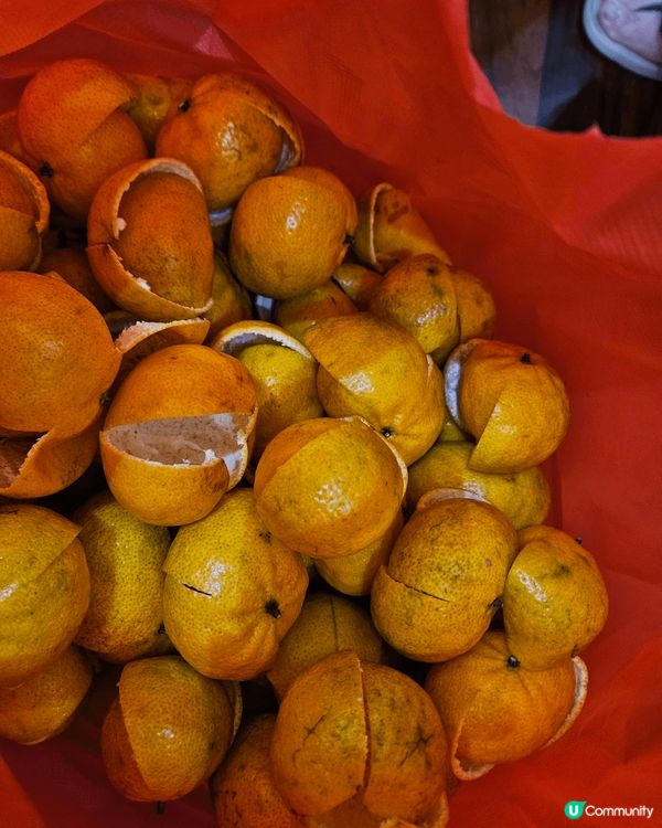 油麻地果欄，在天橋上拍照，美麗的天空，歷史的排劏鐵皮屋頂，新...