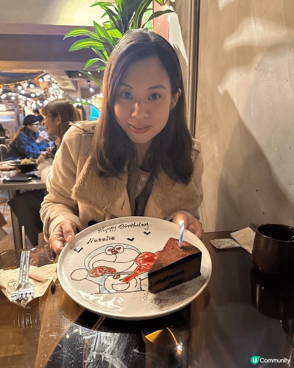 旺角嘅amico用餐十分愉快，又可以畫碟，兩層樓又有唔同風格...