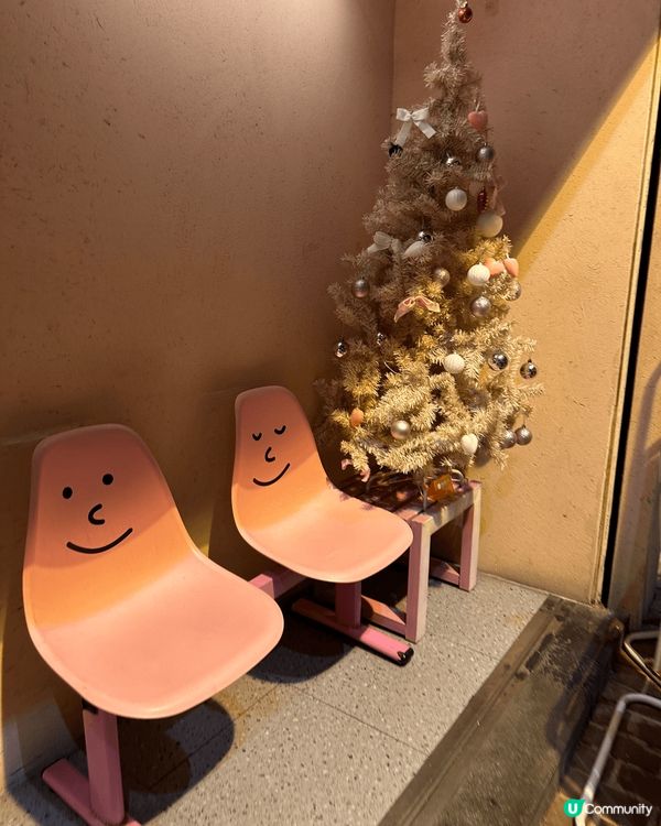 旺角嘅amico用餐十分愉快，又可以畫碟，兩層樓又有唔同風格...