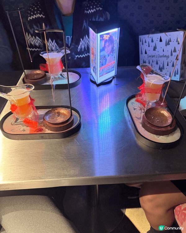 How long九龍城寨酒吧, 嘢飲場地好多打卡位, 有少少...