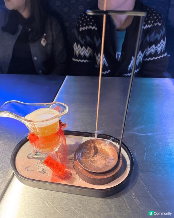 How long九龍城寨酒吧, 嘢飲場地好多打卡位, 有少少...