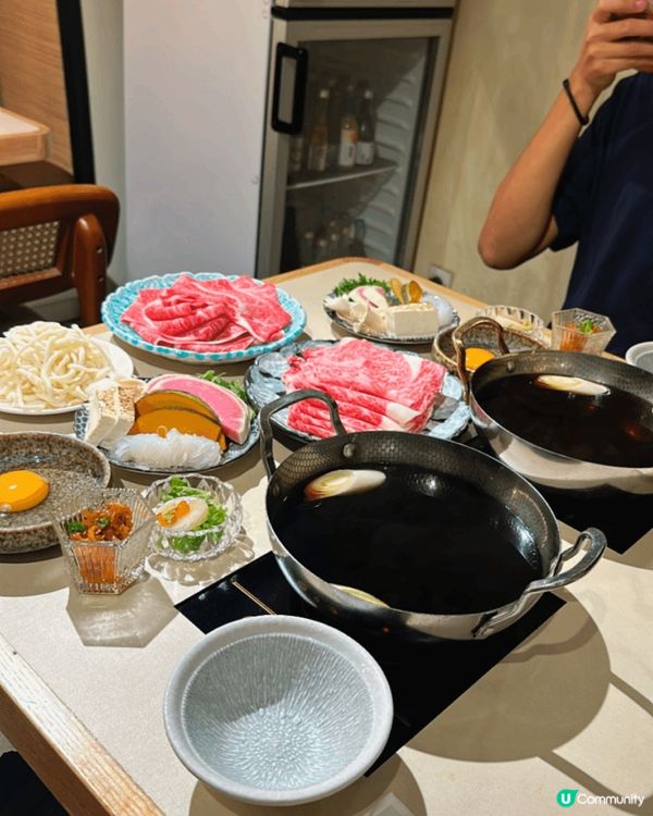 本延鍋物，位於銅鑼灣。A5和牛壽喜燒??