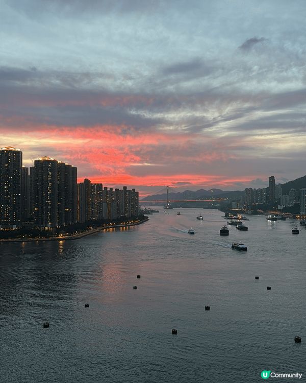 第一二張相為荃灣海濱長廊 睇日落和夜景一流，10分浪漫適合情...