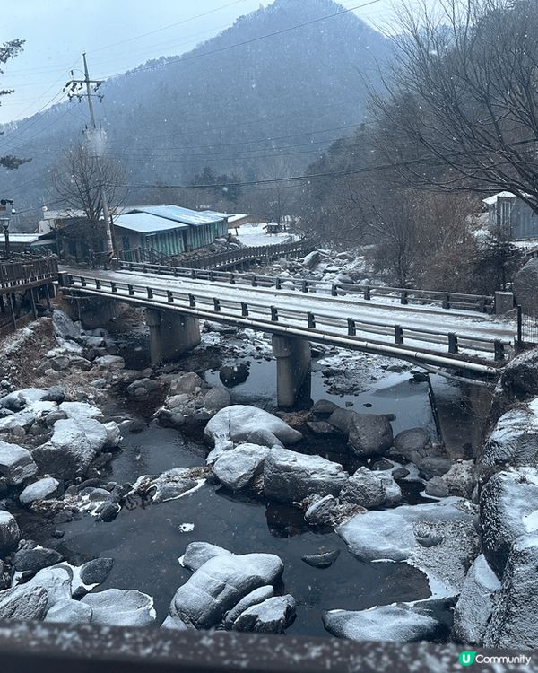 Do I冰谷不只可以玩雪，溪谷景色也是相當美麗。如果在冬日去...