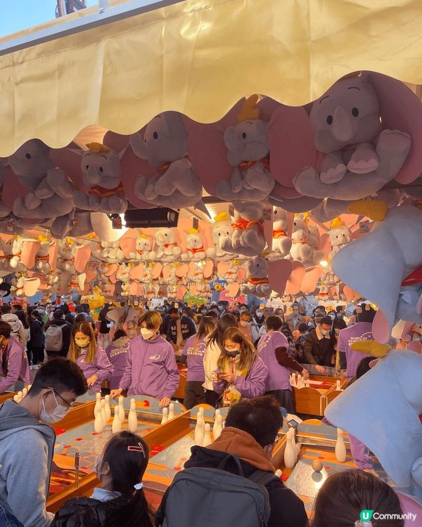 我和我的女朋友在還未一起時，女朋友當時就說一起去中環AIA玩...