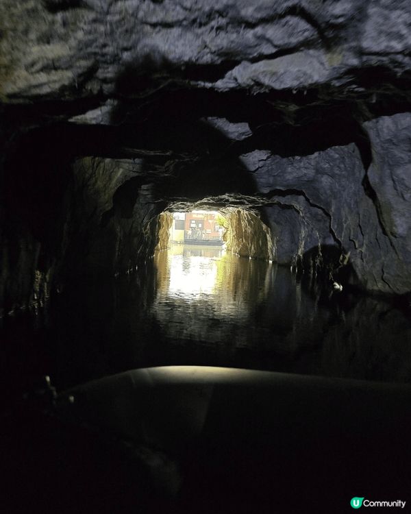 怡保鏡湖 ，因為真係好似去?與世隔絕?地方。  之後又可以乘...