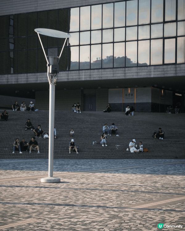 因為我自己住屯門，好少會出去維港，每次自己一個去到維港?時候...