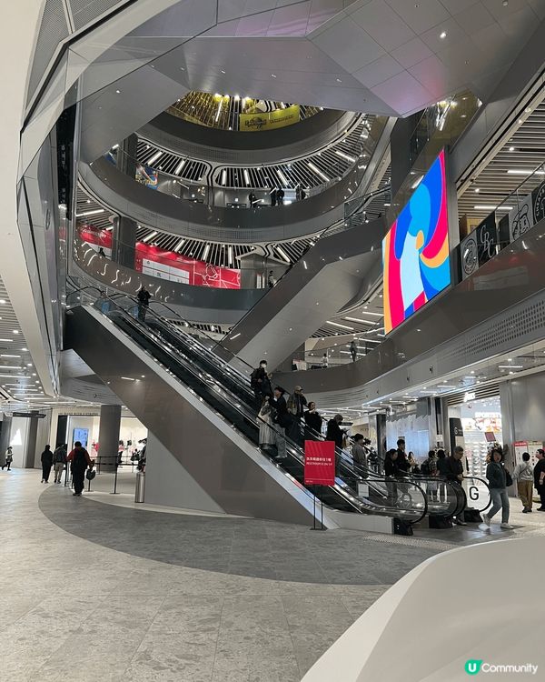 最新開幕既啟德體育園，非常適合大人小朋友黎放電