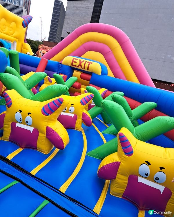 全球最大充氣彈床The Big Bounce