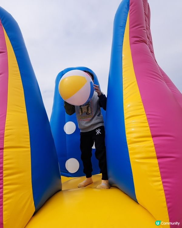 全球最大充氣彈床The Big Bounce