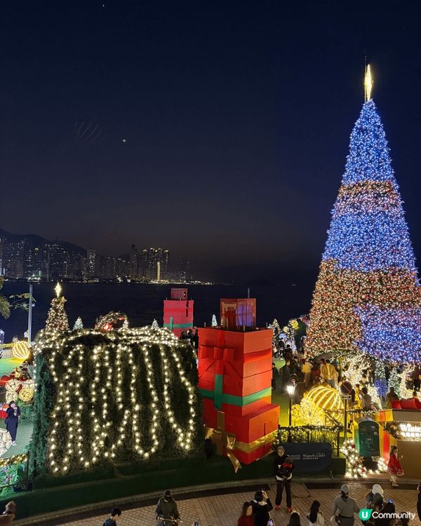 香港繽紛冬日巡禮──聖誕小鎮???藝術公園海濱西草坪